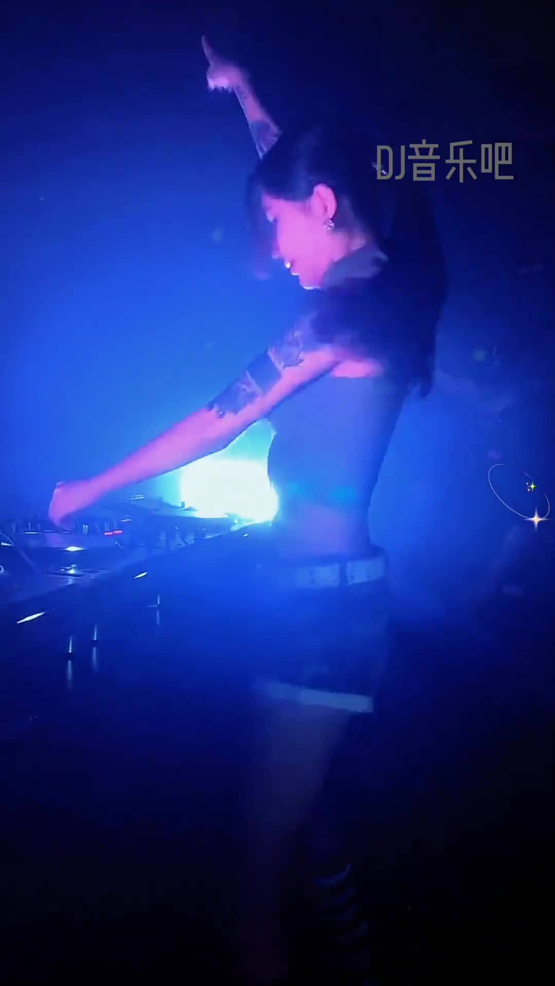 经典旋律一响起，有没有回到十年前的感觉 车载音乐 中文dj 小姐姐蹦迪 唯有蹦迪解千愁 跟着节奏嗨起来