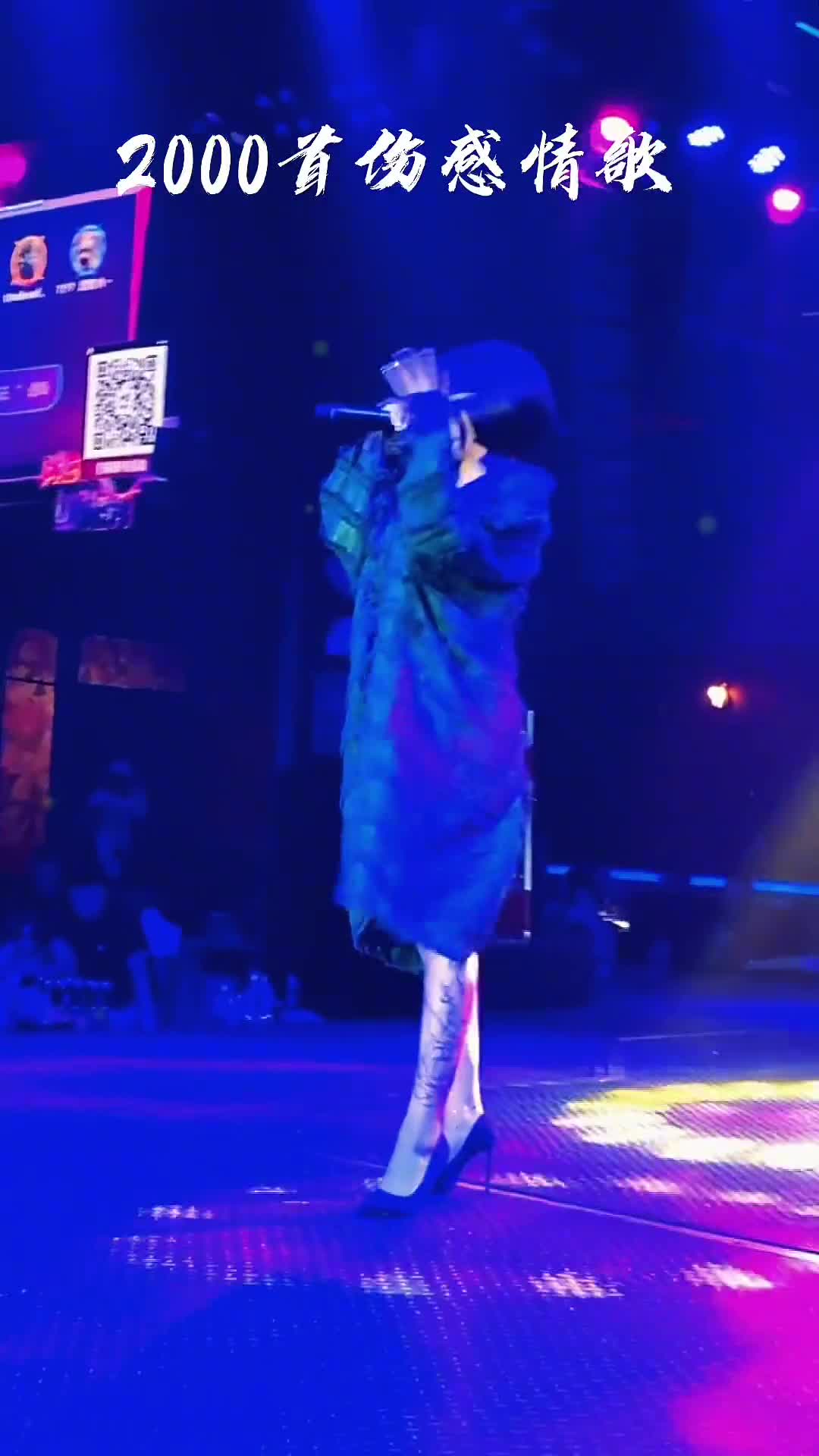 漂泊已太久没时间停留 内心储藏了委屈和泪流