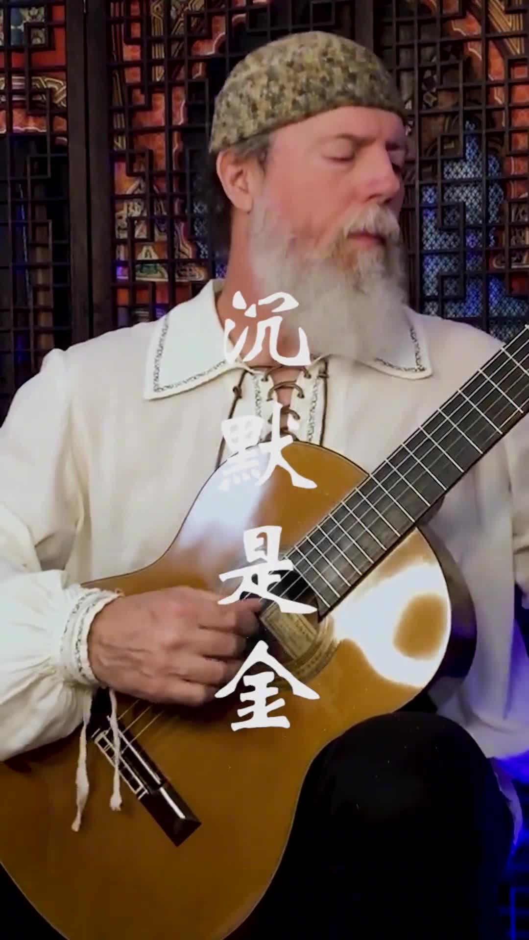 半生已过，学会沉默，凡事先讨好自己，至于别人，分心情看交情小助手